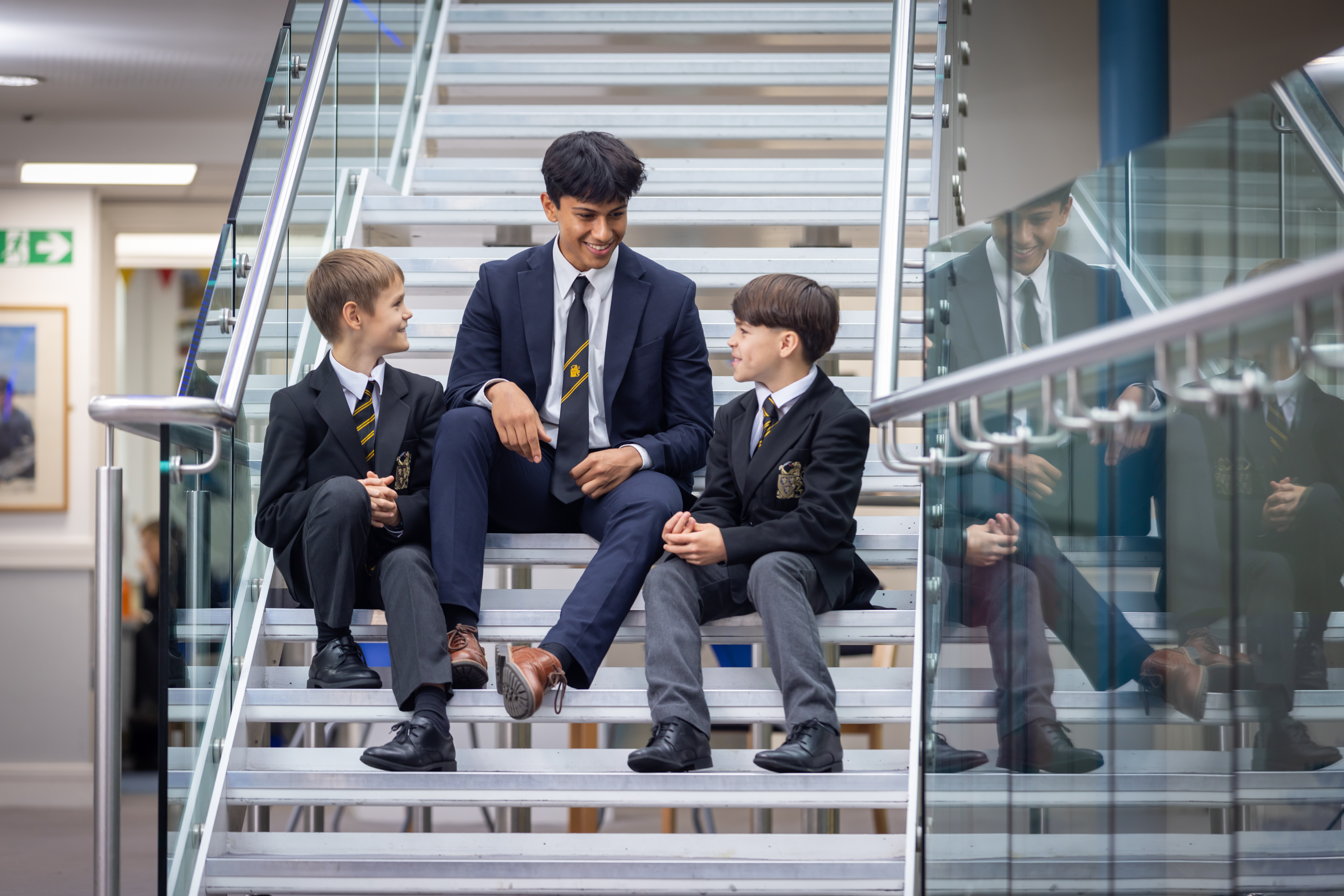 https://hamptonschool.org.uk/wp-content/uploads/Hampton-School-142-1.jpg