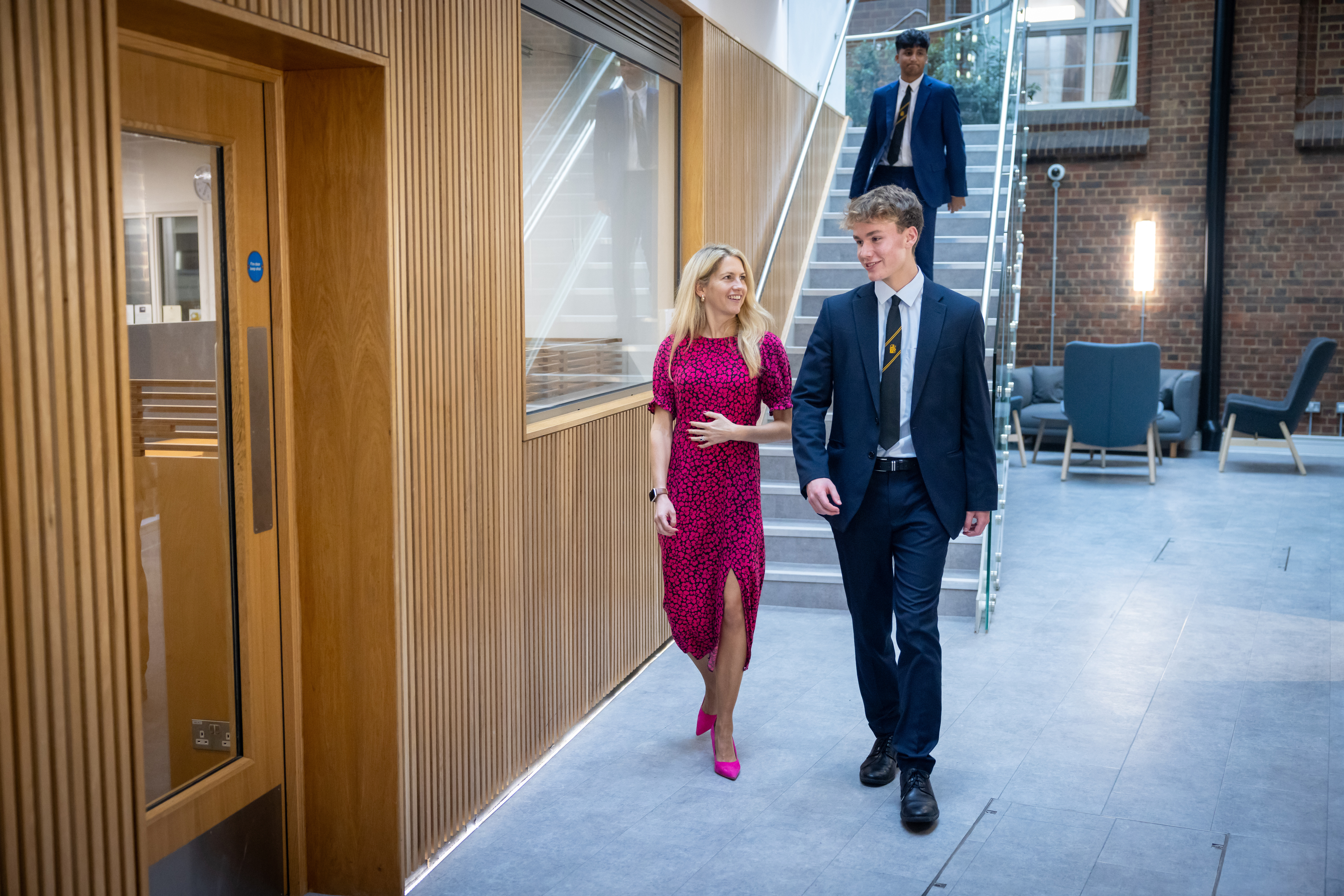 https://hamptonschool.org.uk/wp-content/uploads/Hampton-School-413-1.jpg
